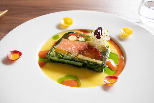 フランス料理店LE PEQUELET(ル・ペケレ) 鮮やかな本格的なフランス料理