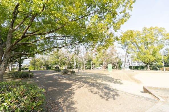 千里西町公園遊歩道